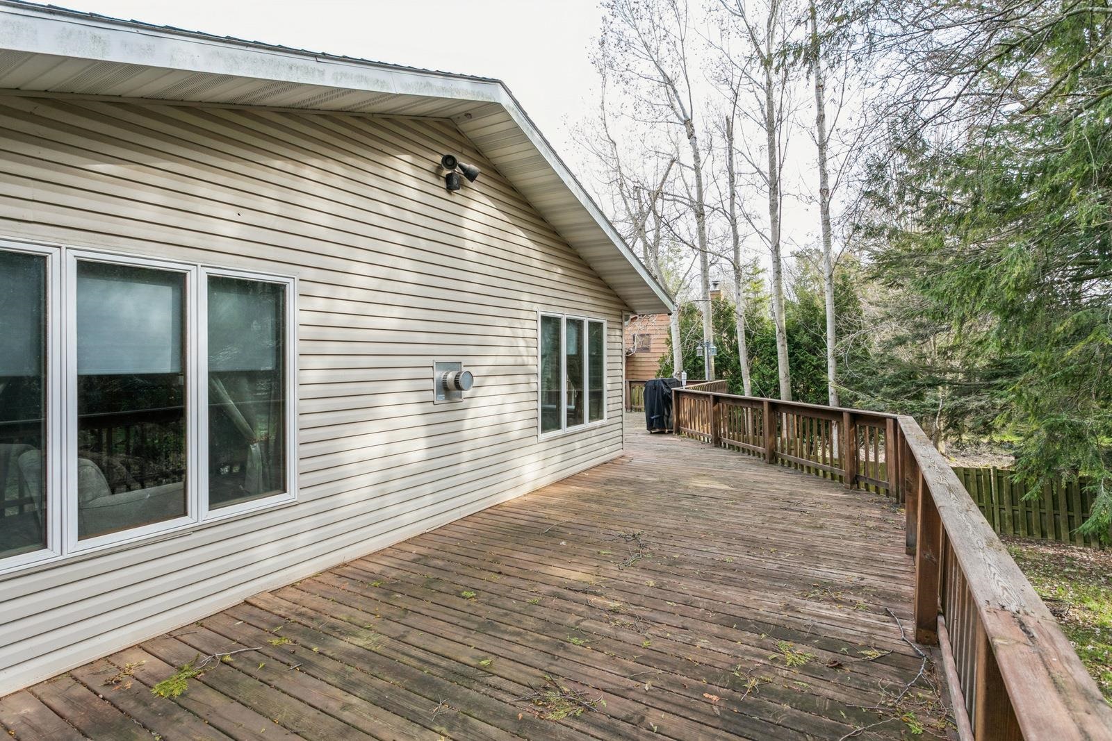 3518 Columbus Street Two Rivers, WI 54241 - Photo 31 of 32