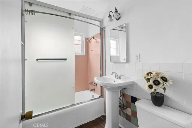 $1,700 | 330 West Laurel Street, Unit A, Compton, CA 90220