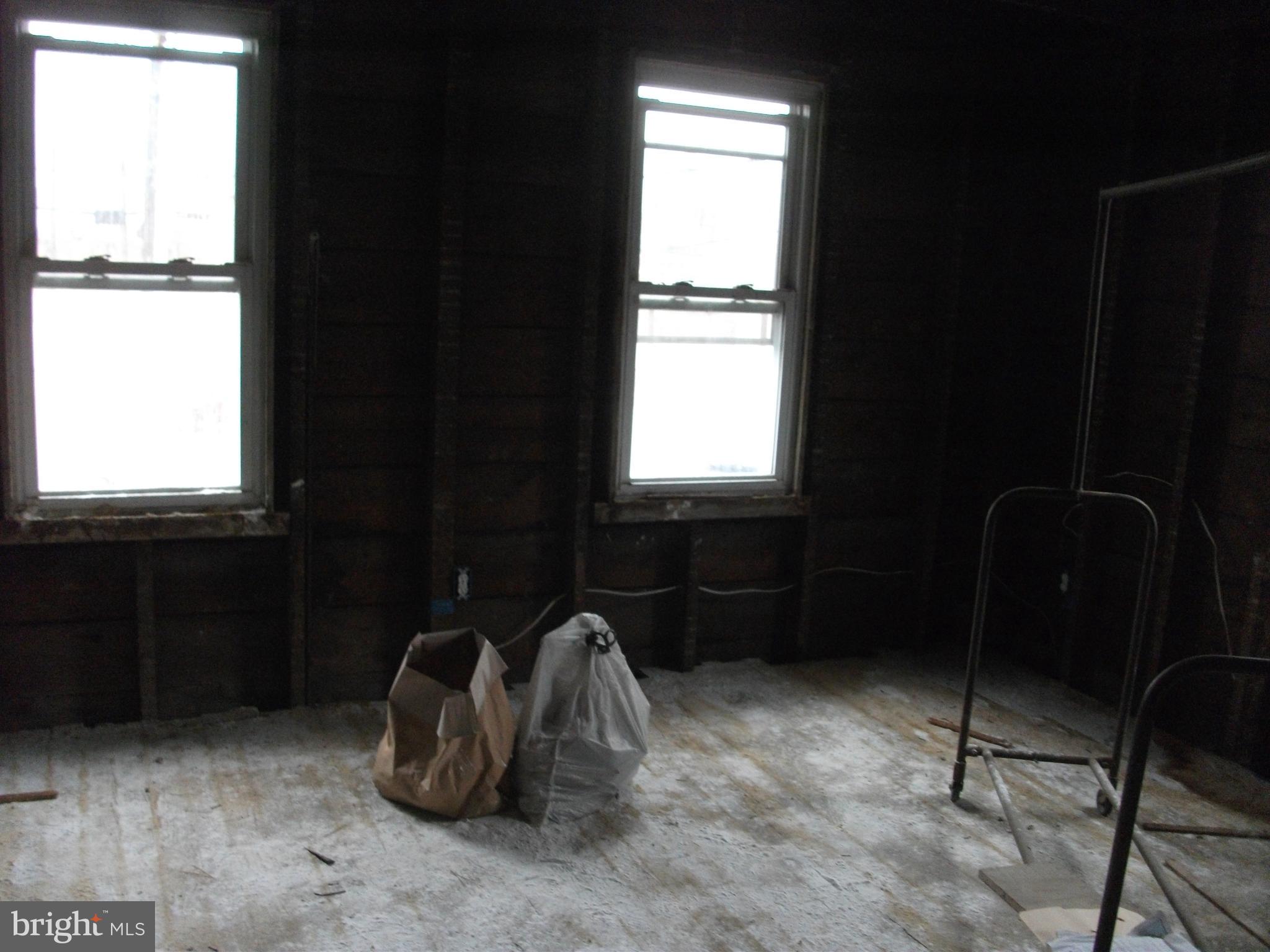 16 West Hancock Street Riverside, NJ 08075 - Photo 11 of 18