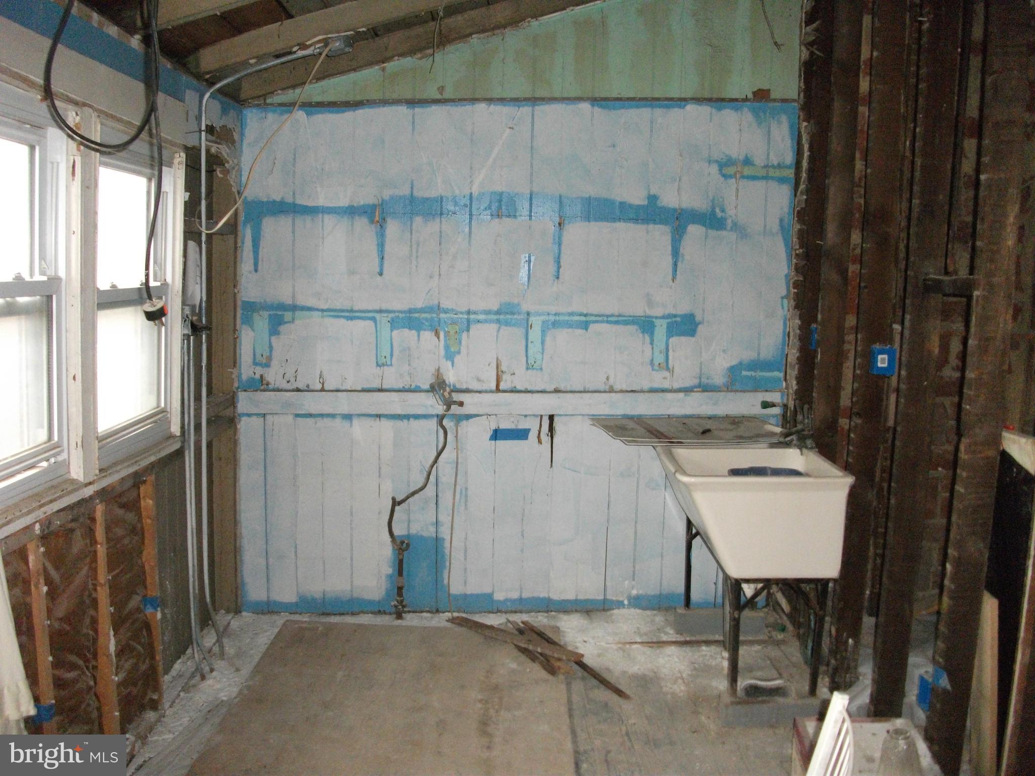 16 West Hancock Street Riverside, NJ 08075 - Photo 3 of 18