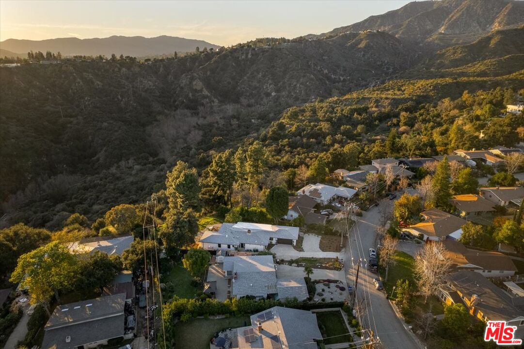 4119 Aralia Road Altadena, CA 91001 - Photo 34 of 37 an aerial view of multiple house