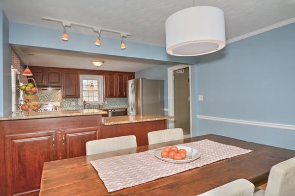 164 Springs Road Bedford, MA 01730 - Photo 8 of 30 Gallery Image 8