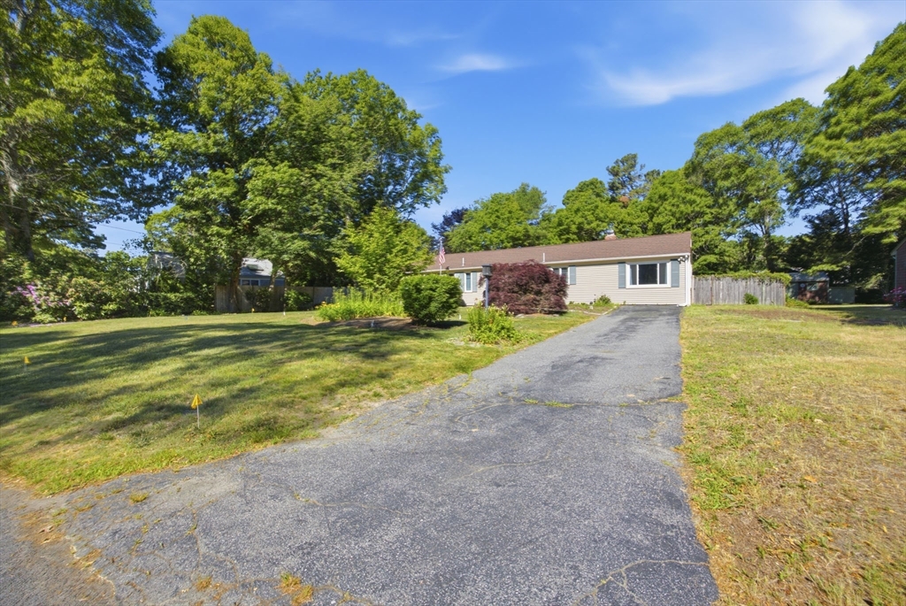 179 Sheaffer Road Barnstable, MA 02632 - Photo 3 of 33