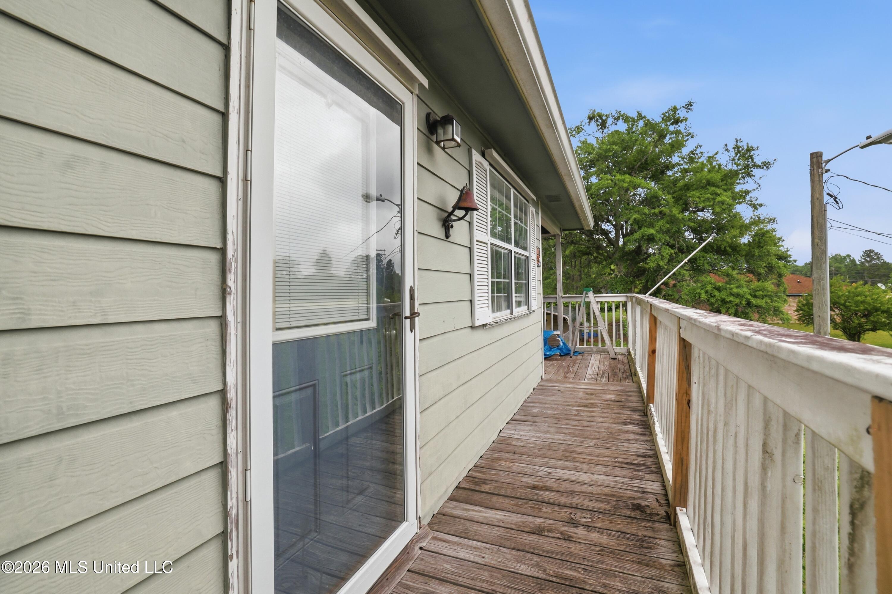 8621 Old Stage Road Moss Point, MS 39562 - Photo 5 of 41 5_r6__6497
