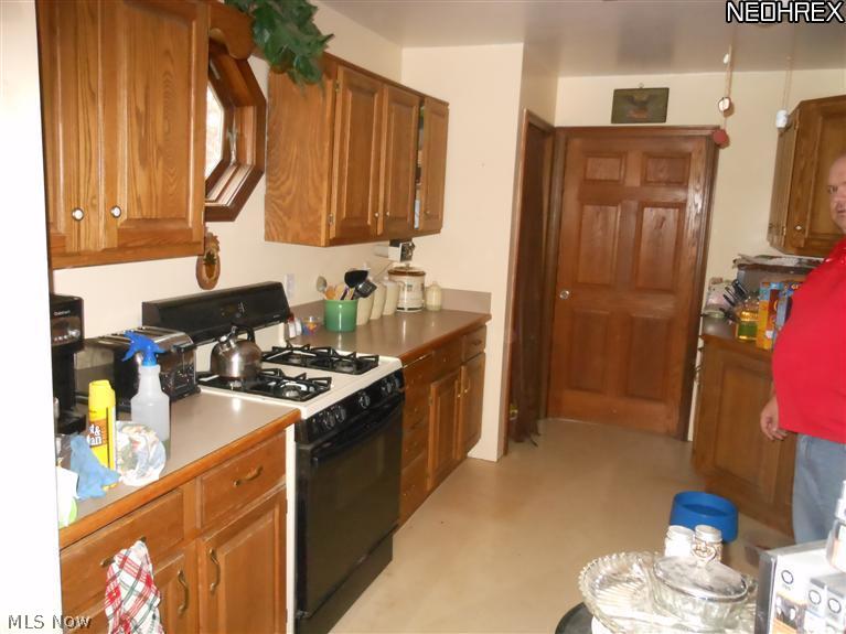 68004 Lofland Road Cambridge, OH 43725 - Photo 5 of 14 Gallery Image 5