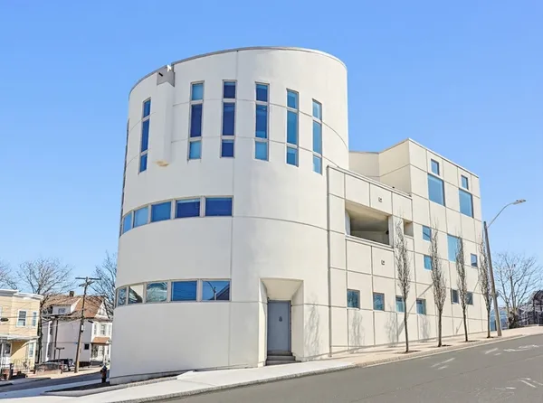 $875,000 | 60 Tufts Street, Unit 1, Somerville, MA 02145