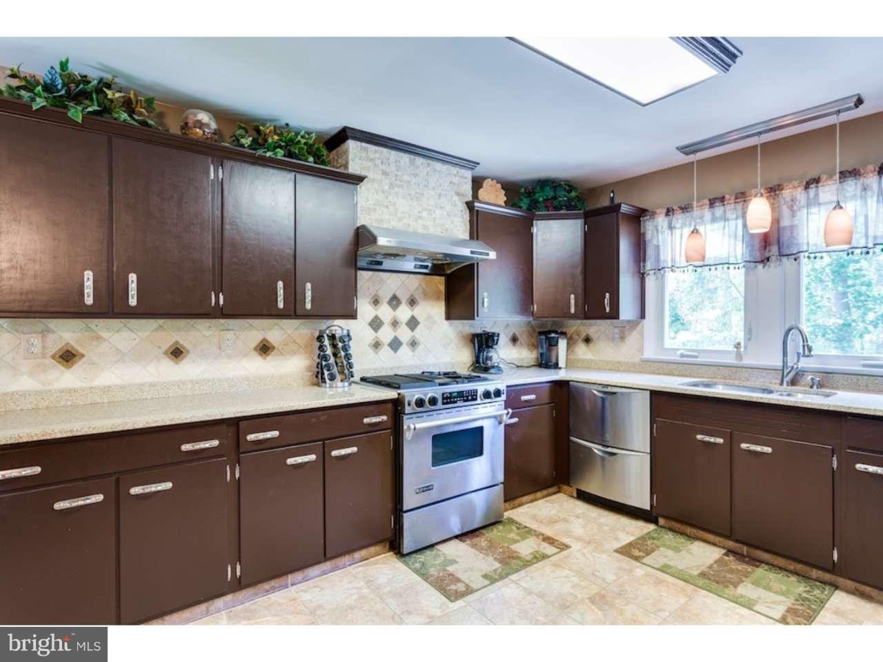 1004 Riverton Road Moorestown, NJ 08057 - Photo 11 of 24
