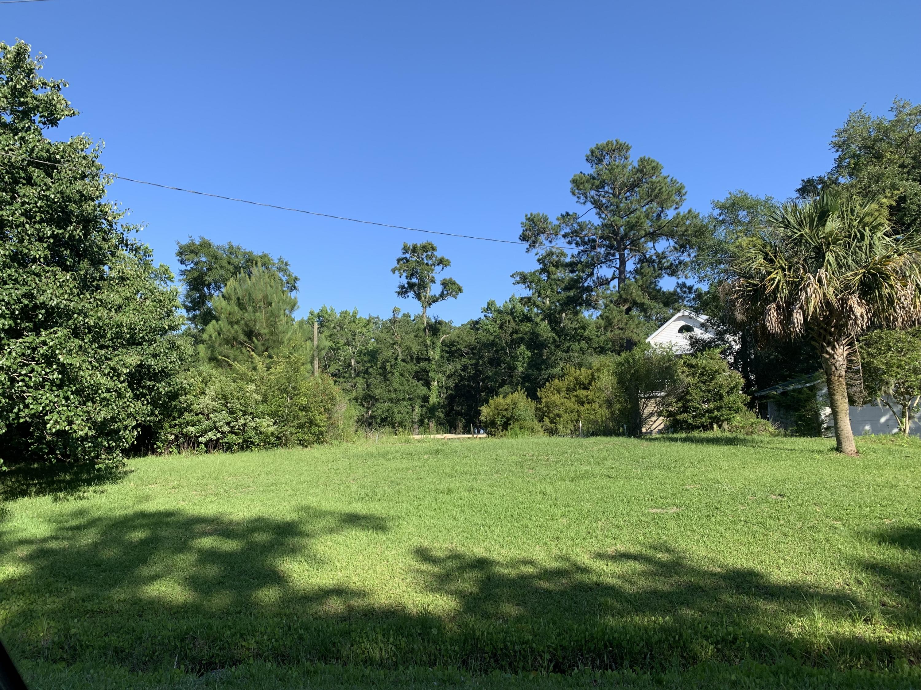 317 Society Road McClellanville, SC 29458 - Photo 5 of 6 317 Society mid lot