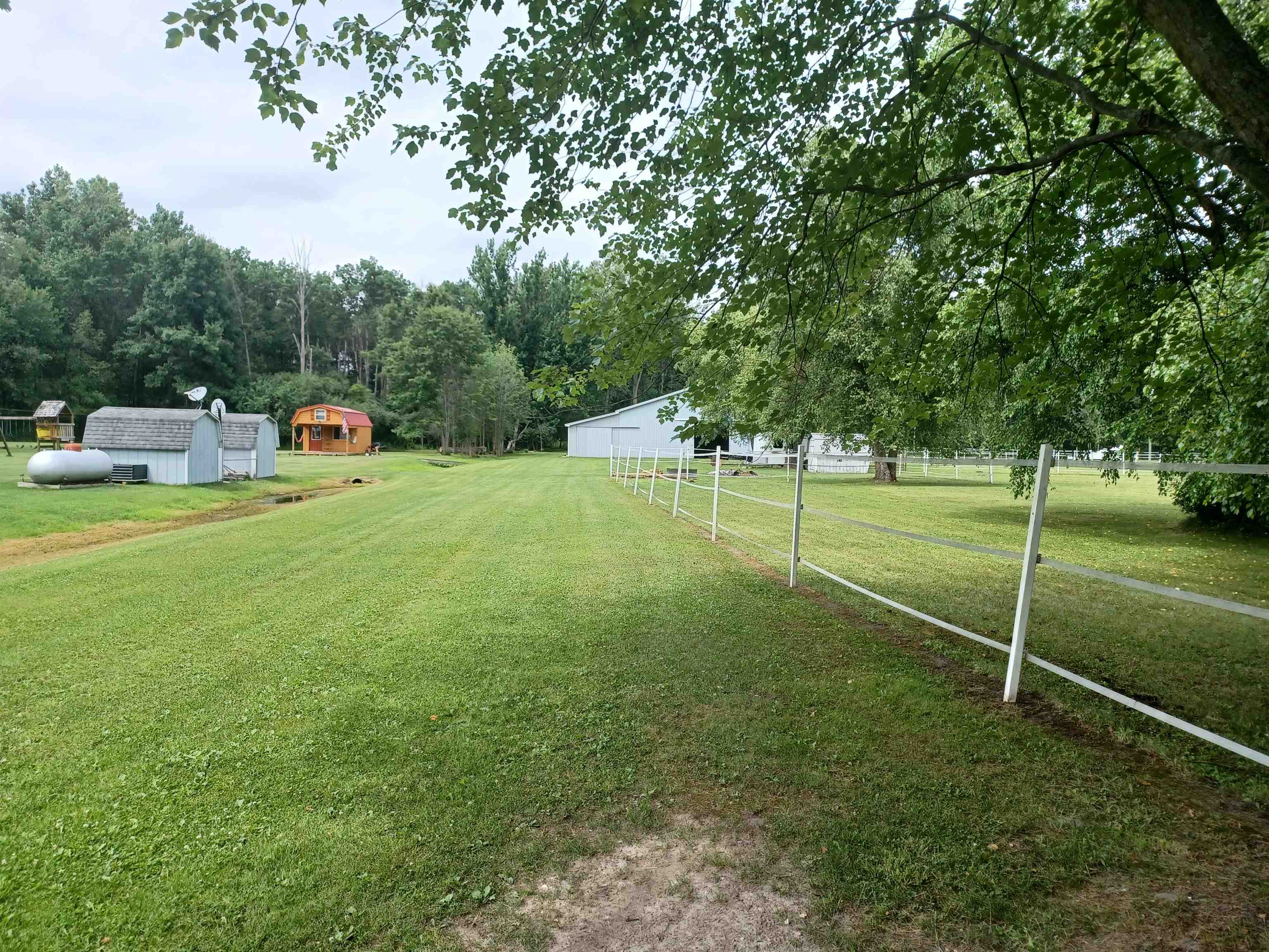 360 West Gordonville Road Midland, MI 48640 - Photo 59 of 94