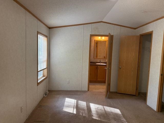 14 Gold Finch Lane Conway, NH 03813 - Photo 9 of 18