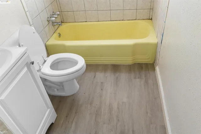 $2,799 | 9920 Hesket Road, Oakland, CA 94603