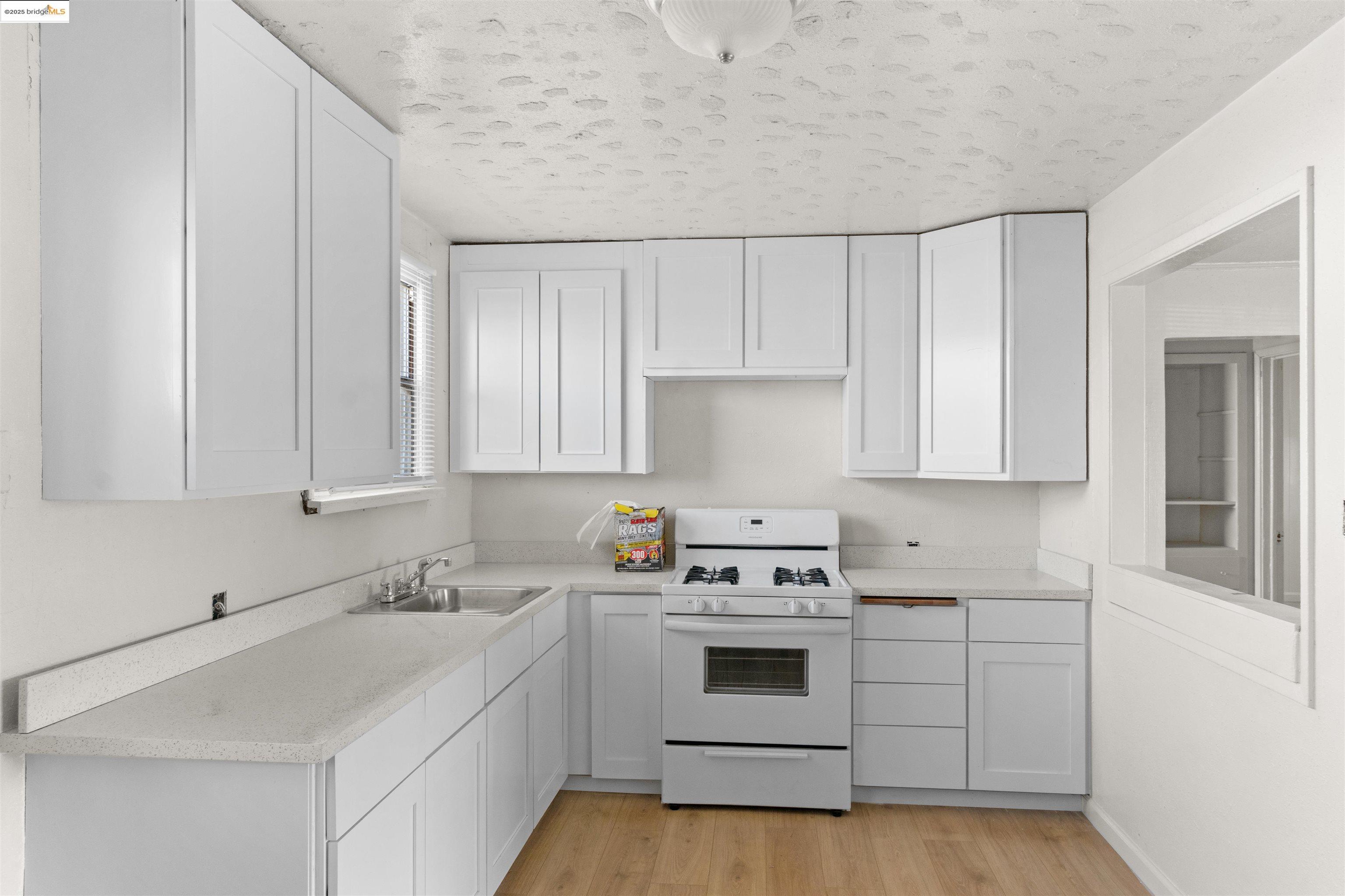 9920 Hesket Road Oakland, CA 94603 - Photo 7 of 7