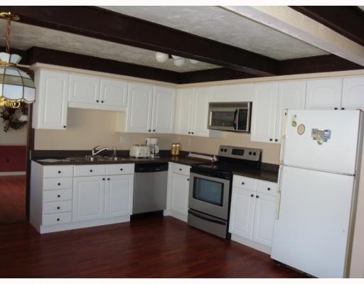 433 Markle Road Apollo, PA 15613 - Photo 7 of 18 Kitchen.