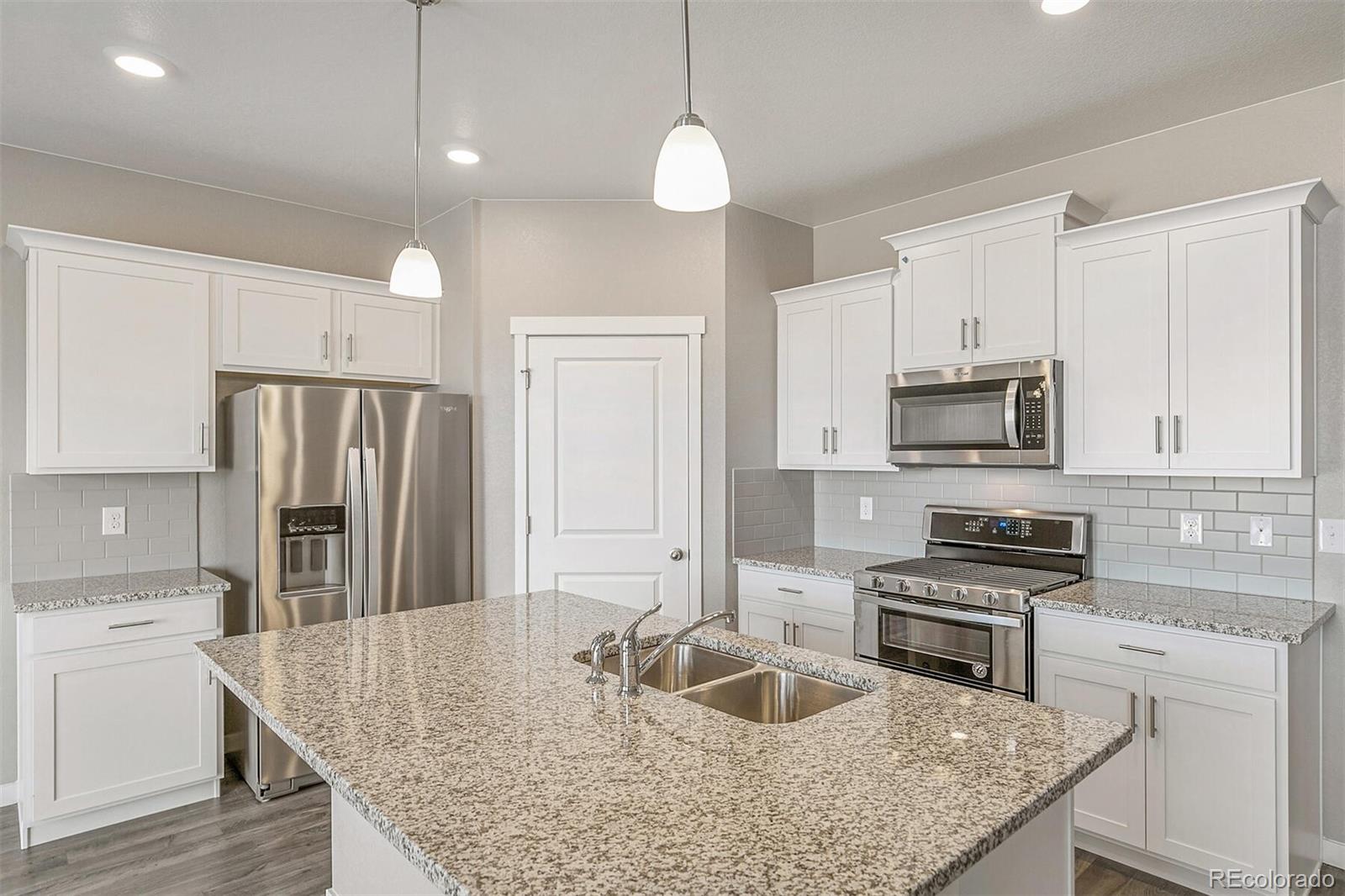 3162 Belleville Ridge Road Elizabeth, CO 80107 - Photo 7 of 20 Gallery Image 7