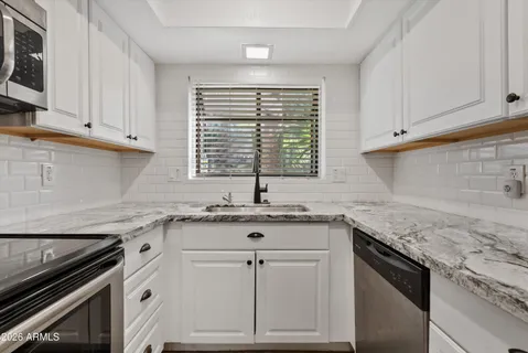 $330,000 | 2232 West Lindner Avenue, Unit 4, Mesa, AZ 85202