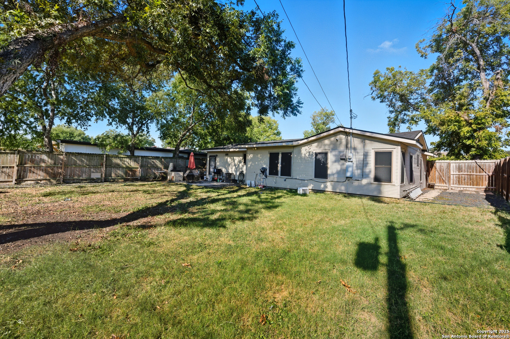 118 Raleigh Place San Antonio, TX 78201 - Photo 24 of 25 a view of house with outdoor space