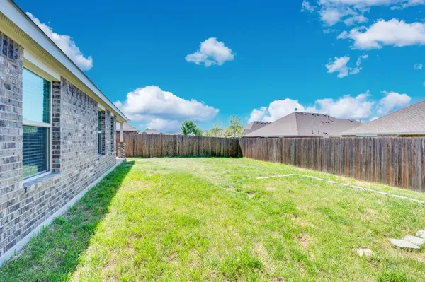 $340,000 | 2609 Centurion Road, Glenn Heights, TX 75154