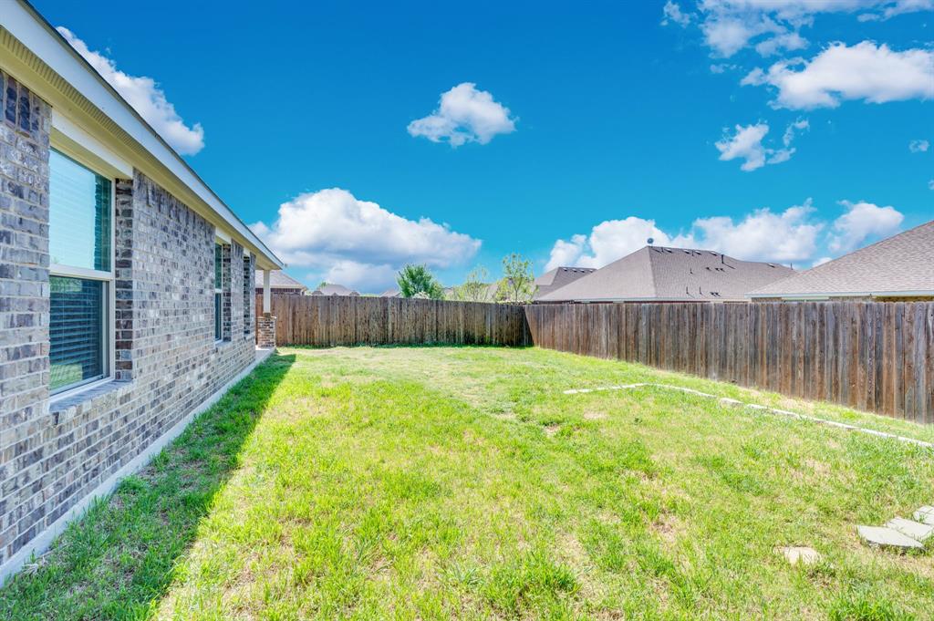 2609 Centurion Road Glenn Heights, TX 75154 - Photo 24 of 29 View of fenced backyard