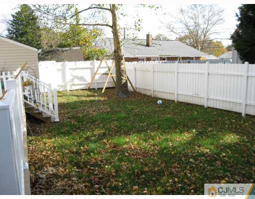 217 Old Post Road Edison, NJ 08817 - Photo 3 of 10