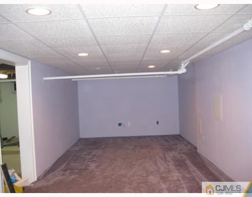 217 Old Post Road Edison, NJ 08817 - Photo 9 of 10