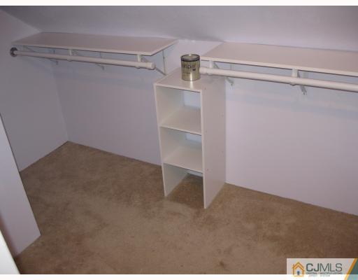 217 Old Post Road Edison, NJ 08817 - Photo 10 of 10
