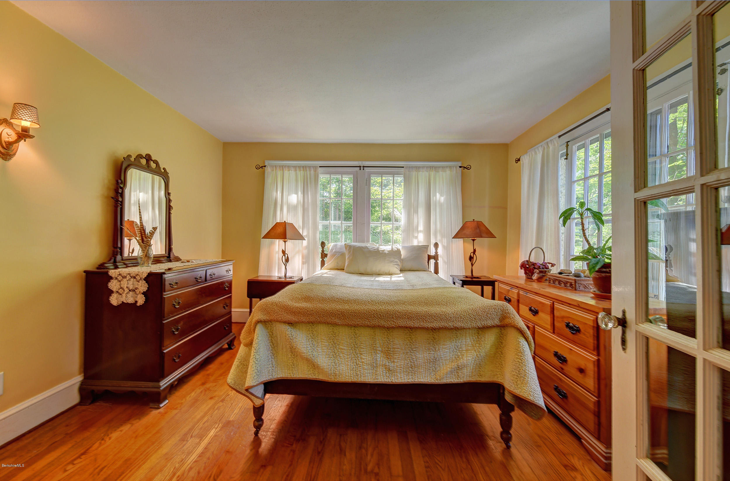 31 New Lenox Road Lenox, MA 01240 - Photo 13 of 24 13-Master Bedroom