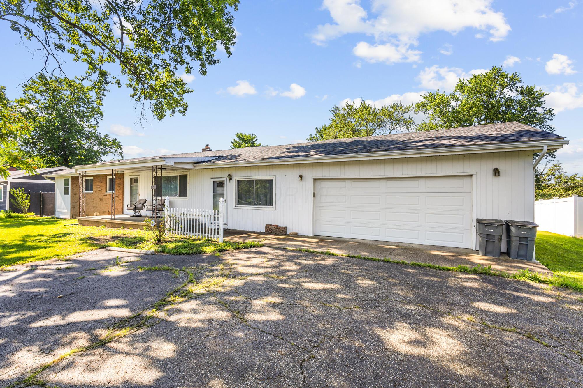 3329 Clime Road Columbus, OH 43223 - Photo 3 of 44 3_cs9a6654
