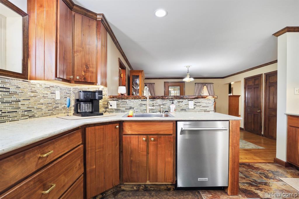 7163 Burpee Road Grand Blanc, MI 48439 - Photo 14 of 67