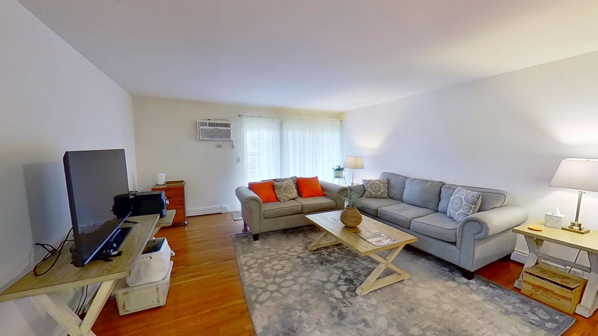 850 South Lorraine Road, Unit 1C Wheaton, IL 60189 - Photo 3 of 21 Gallery Image 3