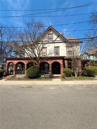 $7,500 | 65 Summit Avenue, Unit 1, Sea Cliff, NY 11579