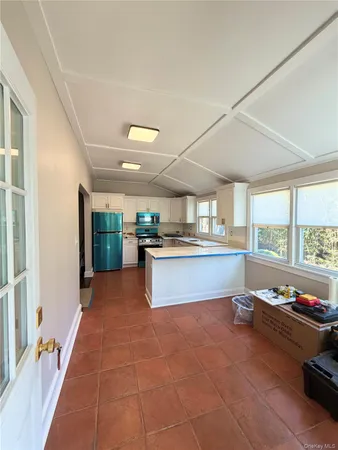 $7,500 | 65 Summit Avenue, Unit 1, Sea Cliff, NY 11579