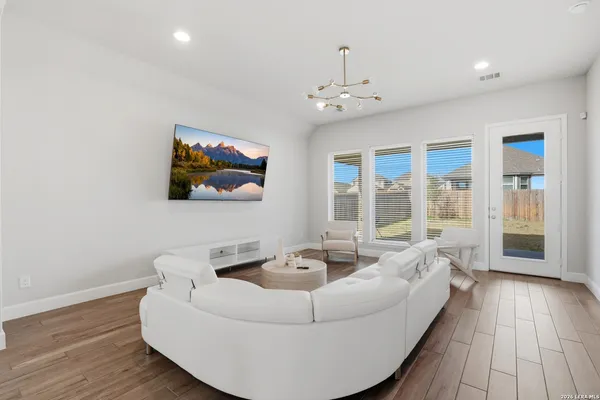 $2,800 | 9923 Heeler Hand Trail, San Antonio, TX 78254