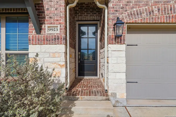 $2,800 | 9923 Heeler Hand Trail, San Antonio, TX 78254