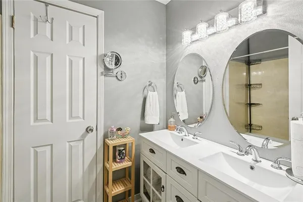 $2,400 | 317 Ormond Meadows Drive, Unit C, Destrehan, LA 70047