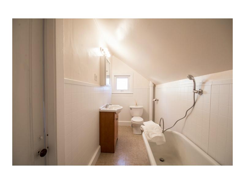 23 Main Road Tiverton, RI 02878 - Photo 17 of 25 Bathroom.
