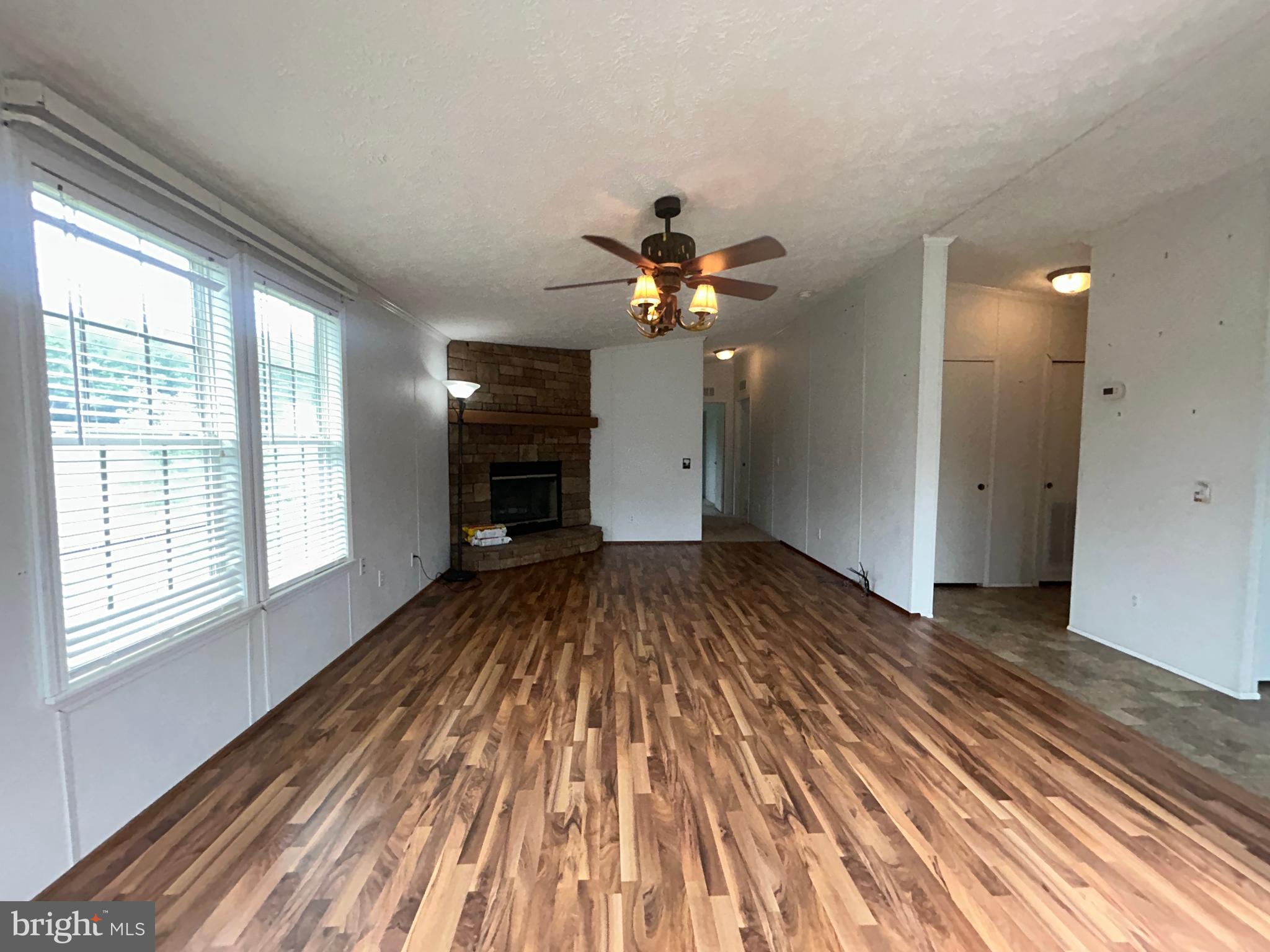 23221 Independence Road Unionville, VA 22567 - Photo 6 of 41 Living Room w/ fireplace