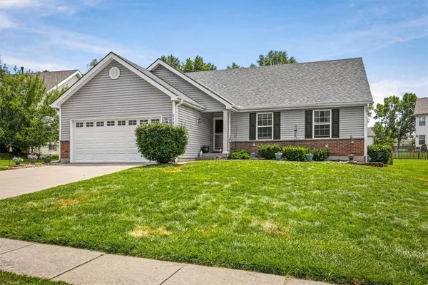 $399,000 | 512 Brentwood Drive, Liberty, MO 64068