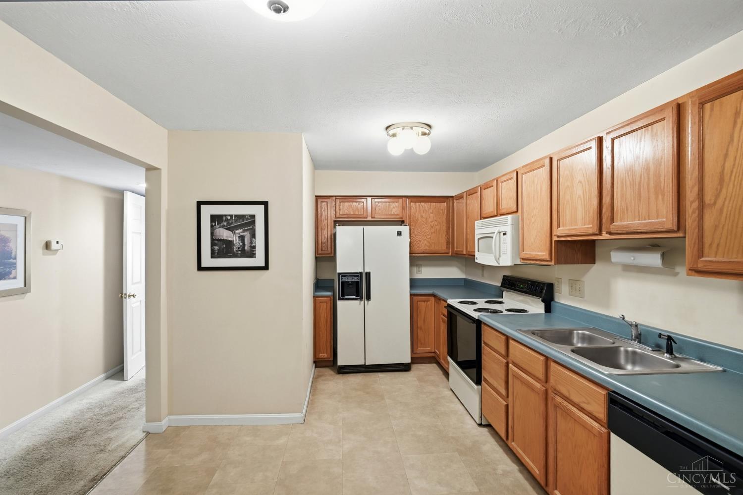 843 Neeb Road, Unit 1 Cincinnati, OH 45233 - Photo 14 of 35