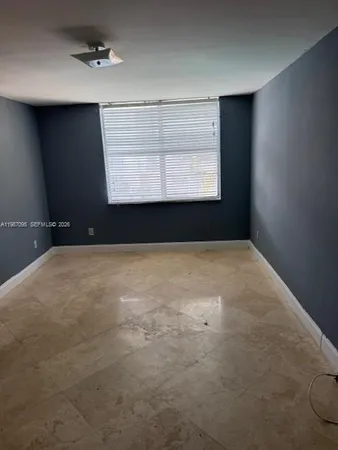 $1,650 | 488 Northwest 165th Street, Unit B408, Miami, FL 33169