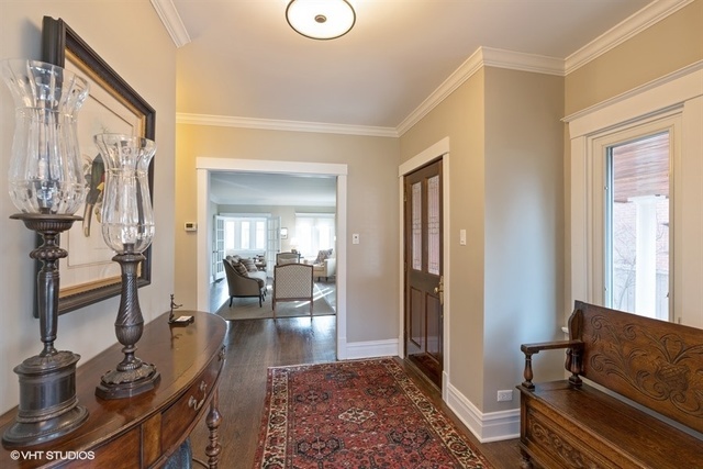 818 Clinton Place River Forest, IL 60305 - Photo 2 of 27