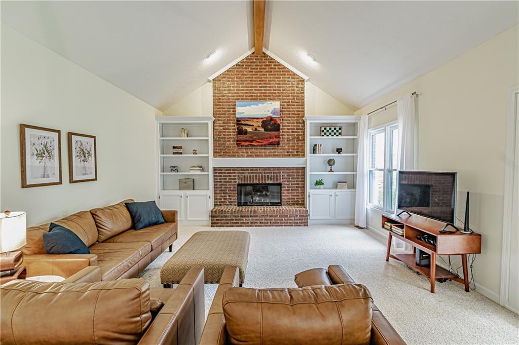 6714 Riverside Way Fishers, IN 46038 - Photo 12 of 55 Gallery Image 12