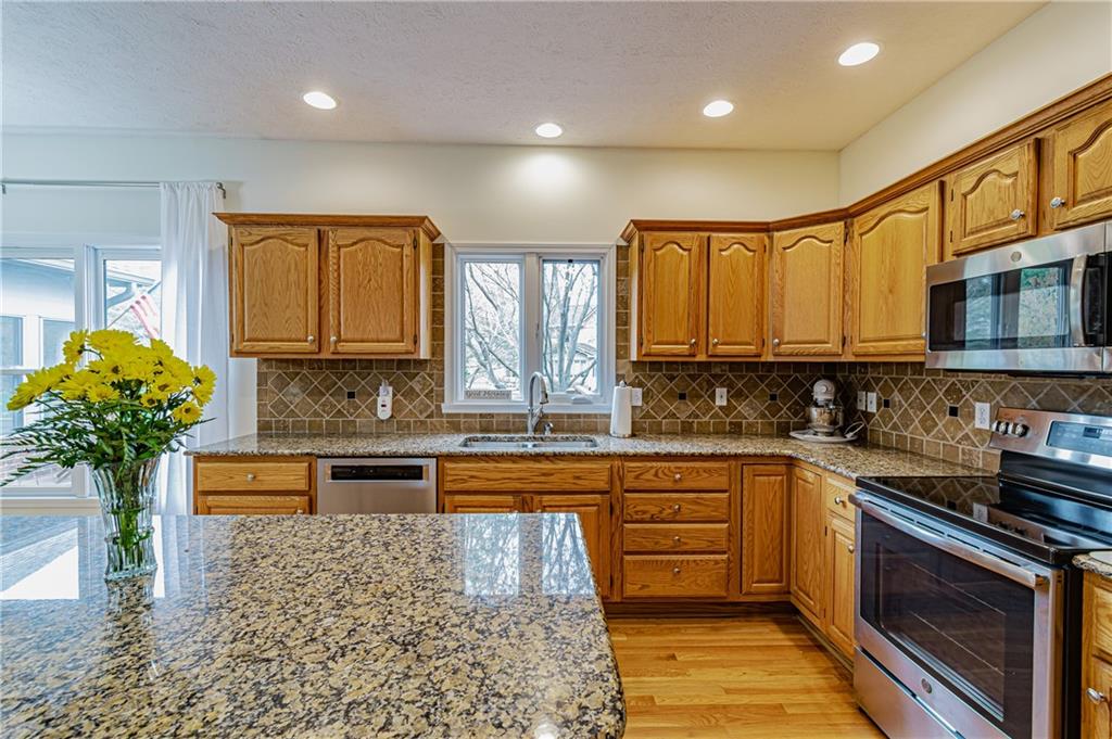 6714 Riverside Way Fishers, IN 46038 - Photo 17 of 55 Gallery Image 17