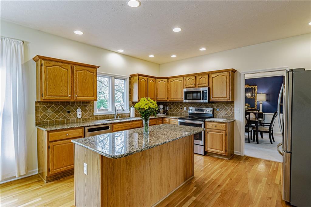 6714 Riverside Way Fishers, IN 46038 - Photo 18 of 55 Gallery Image 18
