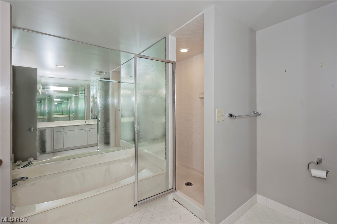 27500 Cedar Road, Unit 608 Beachwood, OH 44122 - Photo 18 of 34