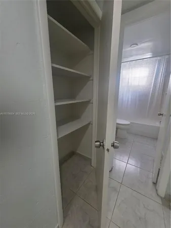 $2,095 | 8101 Southwest 73rd Avenue, Unit 17, Miami, FL 33143