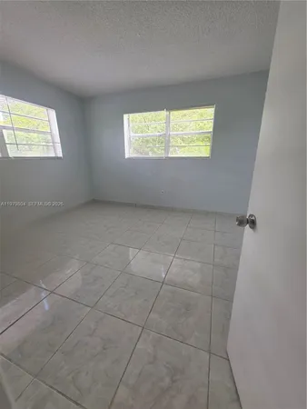 $2,095 | 8101 Southwest 73rd Avenue, Unit 17, Miami, FL 33143