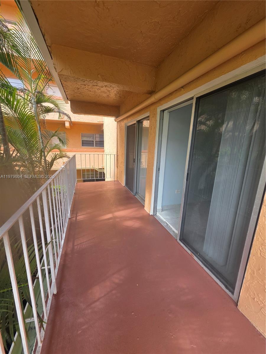 8101 Southwest 73rd Avenue, Unit 17 Miami, FL 33143 - Photo 37 of 66