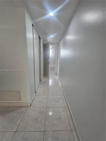 $2,095 | 8101 Southwest 73rd Avenue, Unit 17, Miami, FL 33143