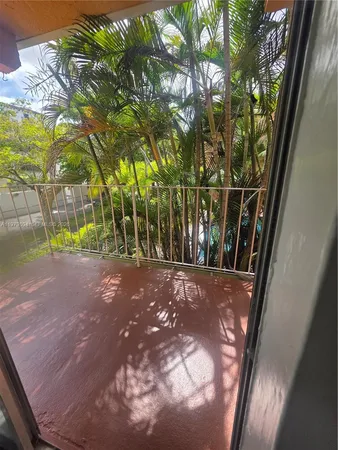 $2,095 | 8101 Southwest 73rd Avenue, Unit 17, Miami, FL 33143