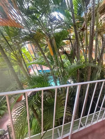 $2,095 | 8101 Southwest 73rd Avenue, Unit 17, Miami, FL 33143